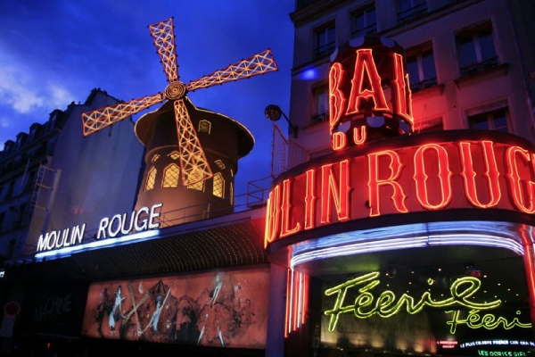 4-Hour Moulin Rouge Dinner Show