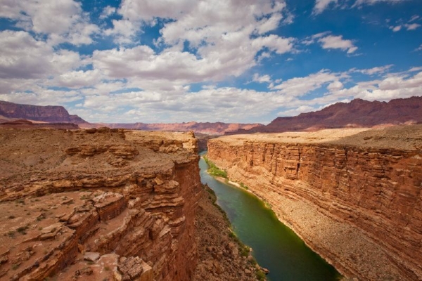 3-Day Grand Canyon South Rim Bus Tour: Hoover Dam...