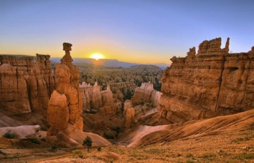 4-Day Grand Canyon, Zion National Park, Bryce Canyon & Antelope Canyon Bus Tour from Los Angeles