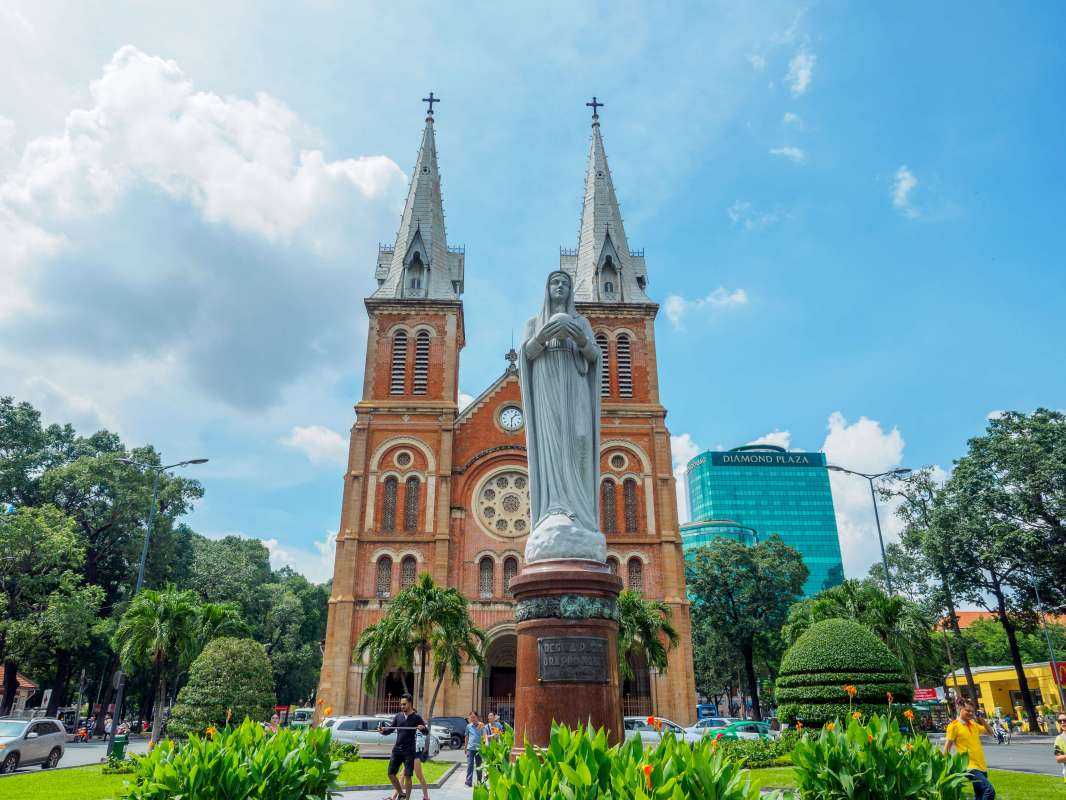 5-Day Ho Chi Minh city with Cu Chi Tunnels & Floating Market 